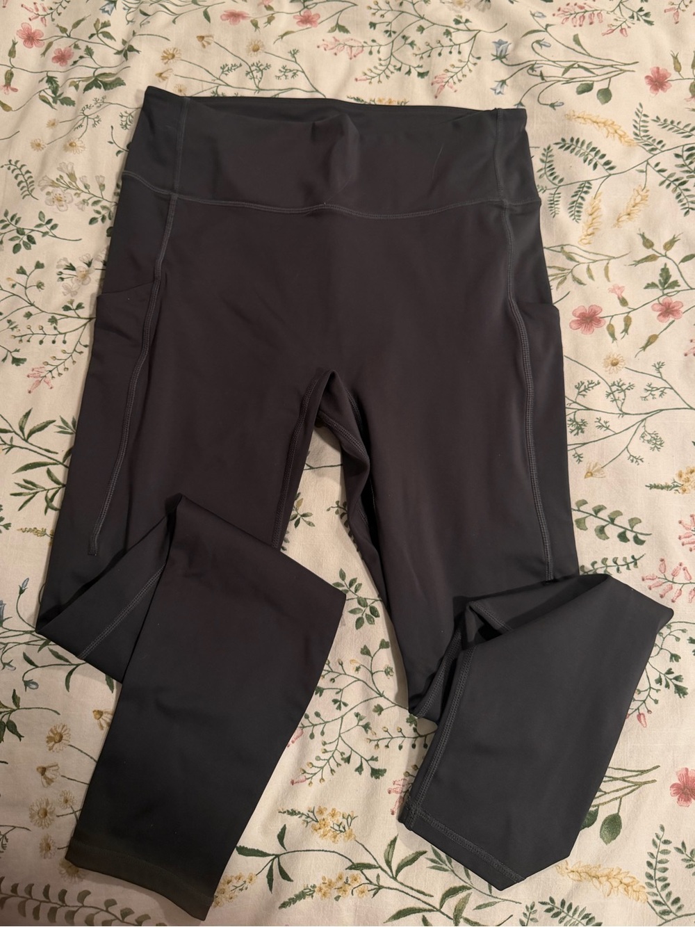 Fabletics Motion 365+ Leggings - Picture 2 of 3